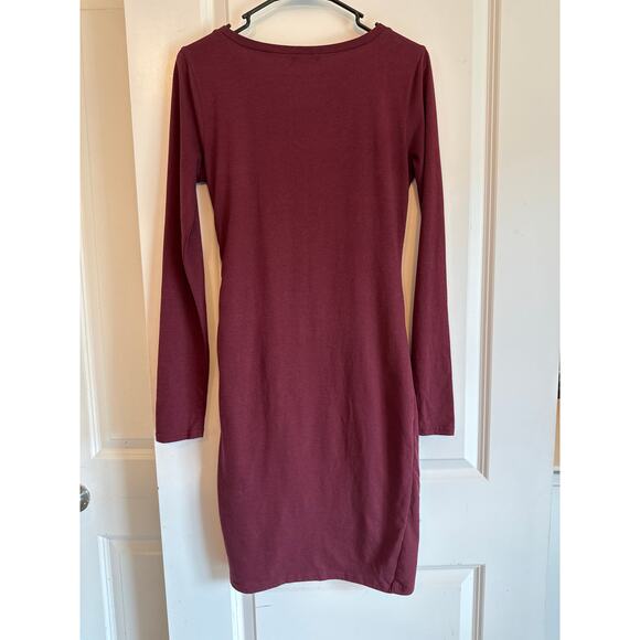 💃 Leith Ruched Bodycon Dress | Small | Maroon | Long Sleeve Tulip Hem - Picture 3 of 6